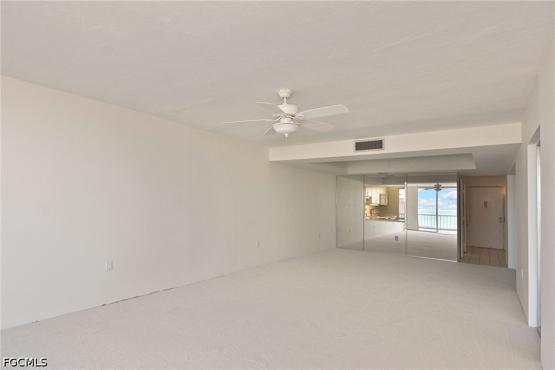200 Periwinkle Way 225 Property Photo 12