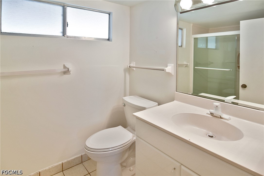 200 Periwinkle Way 225 Property Photo 13