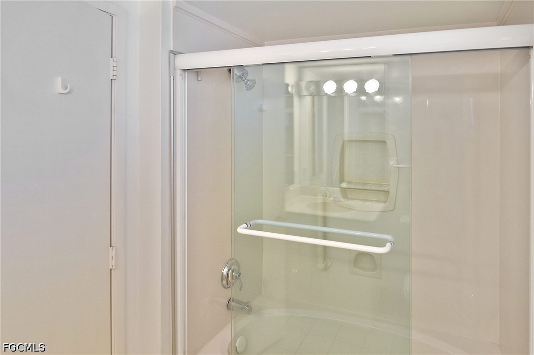 200 Periwinkle Way 225 Property Photo 14