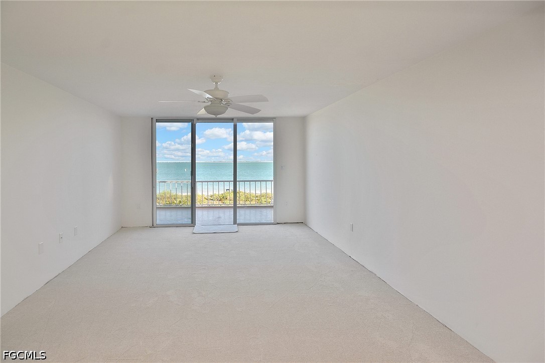 200 Periwinkle Way 225 Property Photo 38
