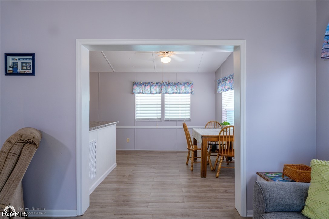 11089 Sunglow Ln Property Photo 8