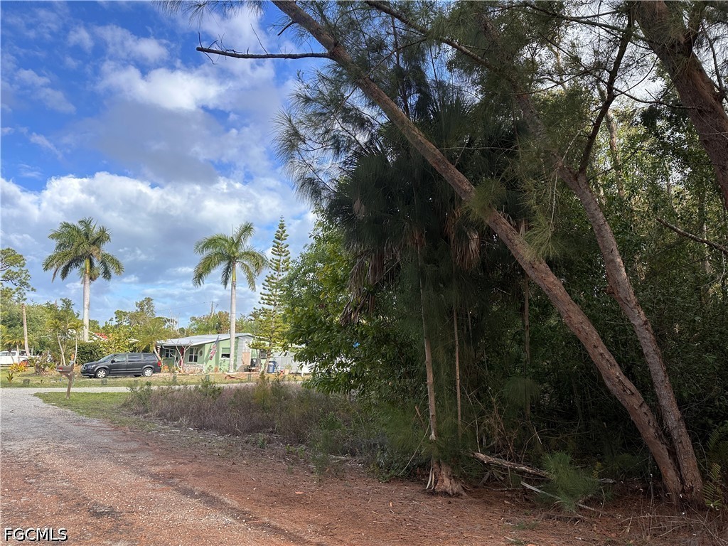 7342 Sundiet Blvd Property Photo 1