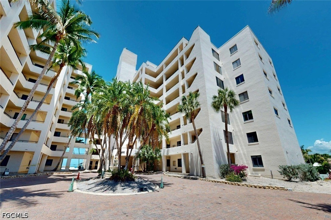 6660 Estero Blvd 105 Property Photo 40