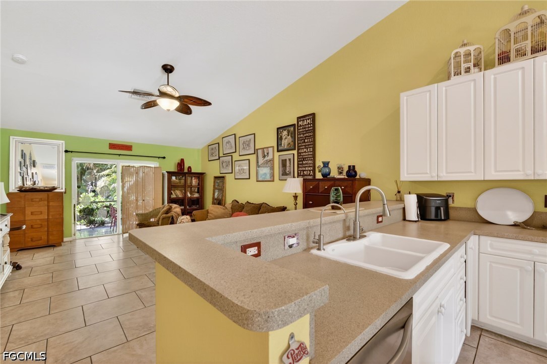5520 Phillips St Property Photo 16