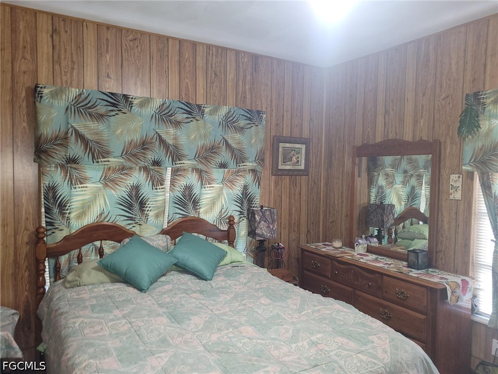1104 Gulf St Property Photo 6