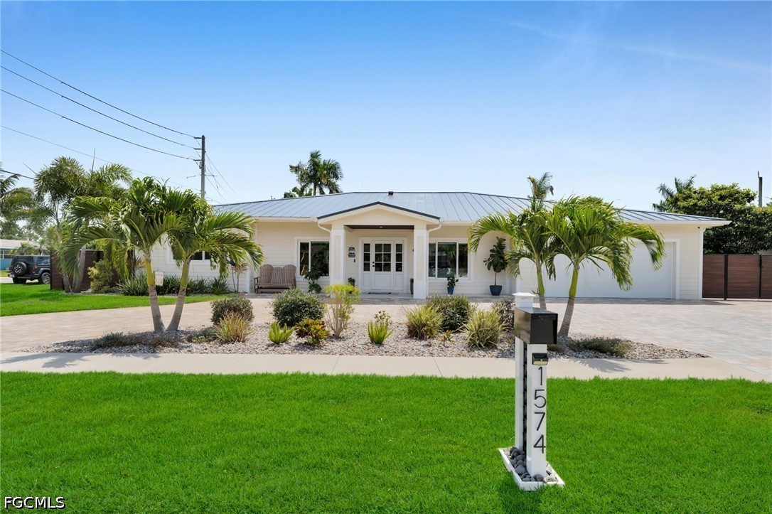 1574 Ricardo Ave Property Photo 1