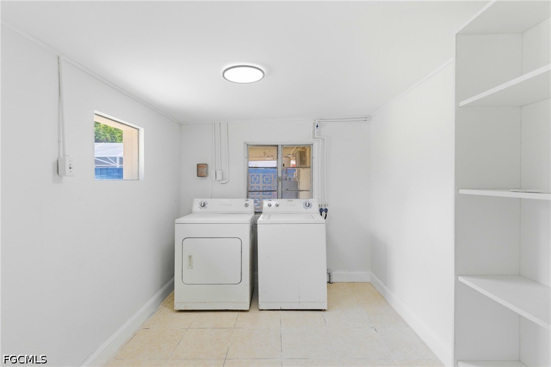363 New York Dr Property Photo 27