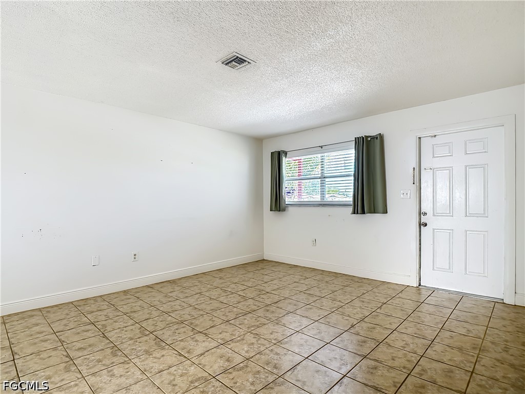 2407 Jaylen Watkins St Property Photo 6