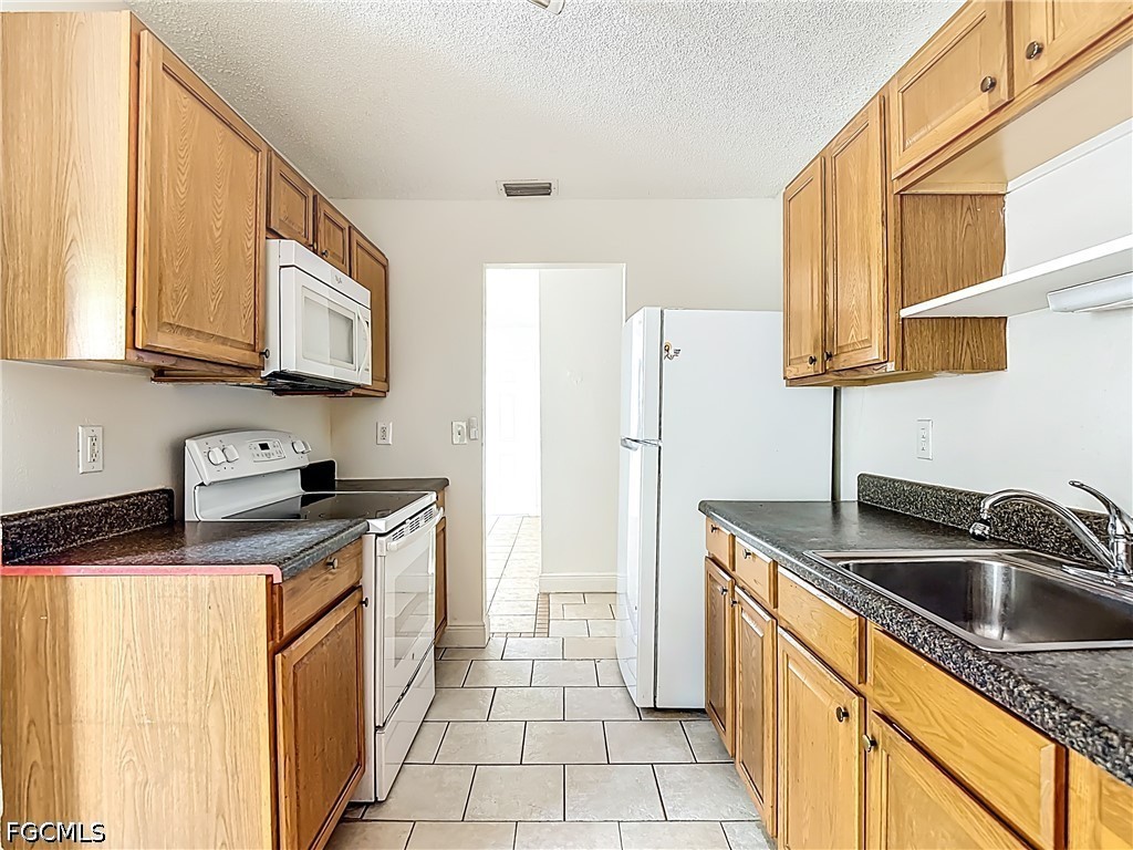 2407 Jaylen Watkins St Property Photo 14