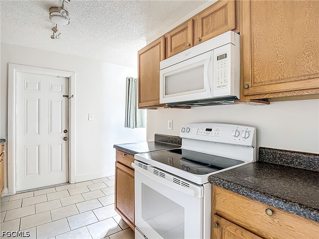 2407 Jaylen Watkins St Property Photo 16