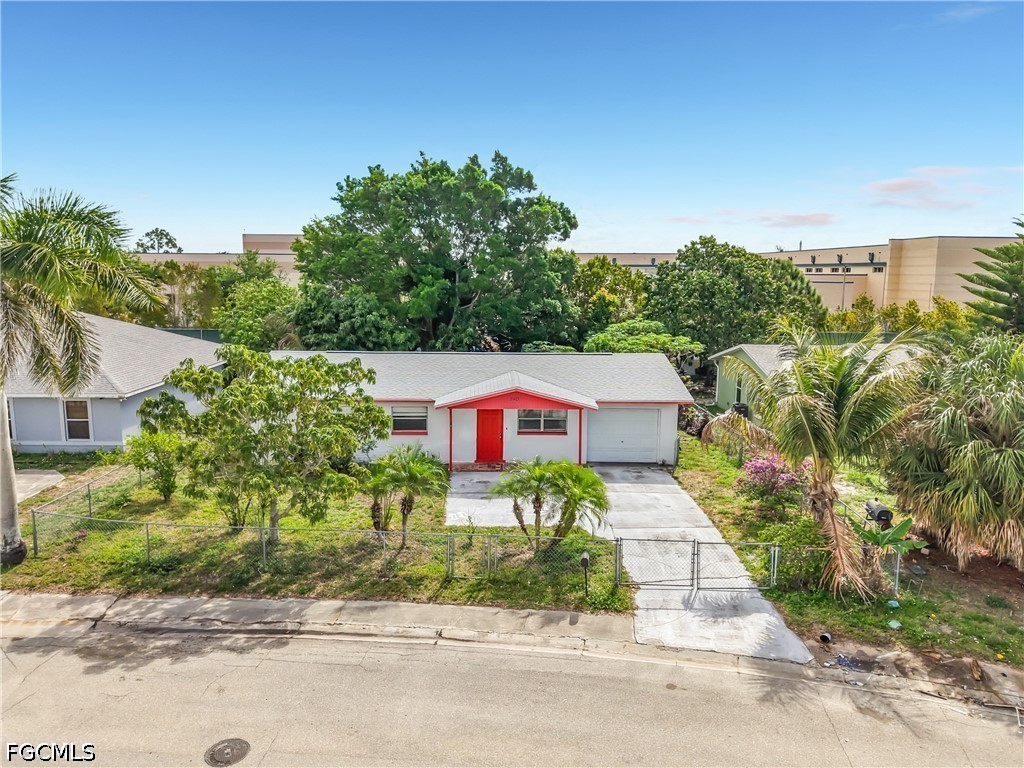2407 Jaylen Watkins St Property Photo 44