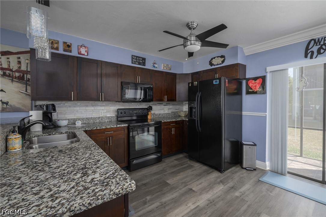 4903 Vincennes St 110 Property Photo 7