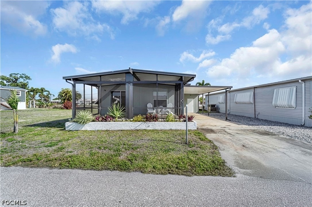 5655 Captain John Smith Loop Property Photo 7