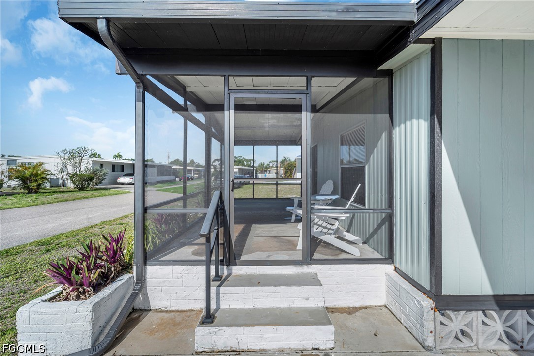 5655 Captain John Smith Loop Property Photo 8