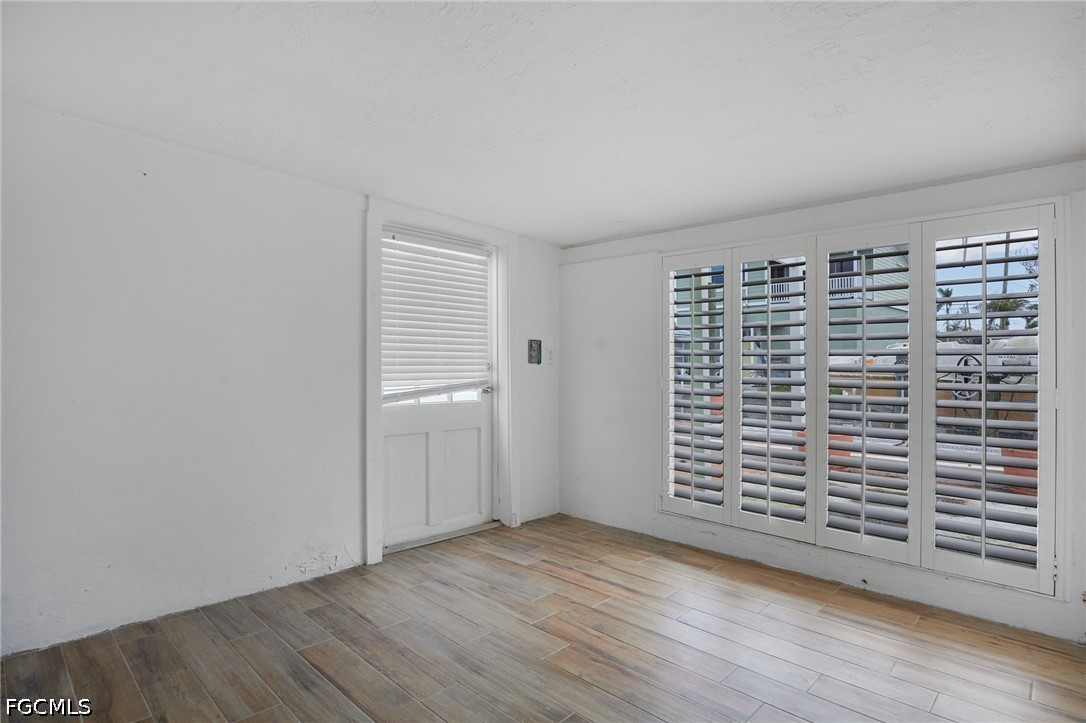 2647 Pine St Property Photo 32