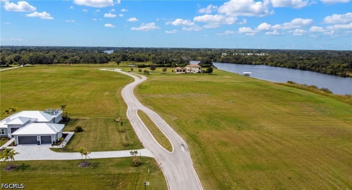 22820 Yellow Button Ln Property Photo 5