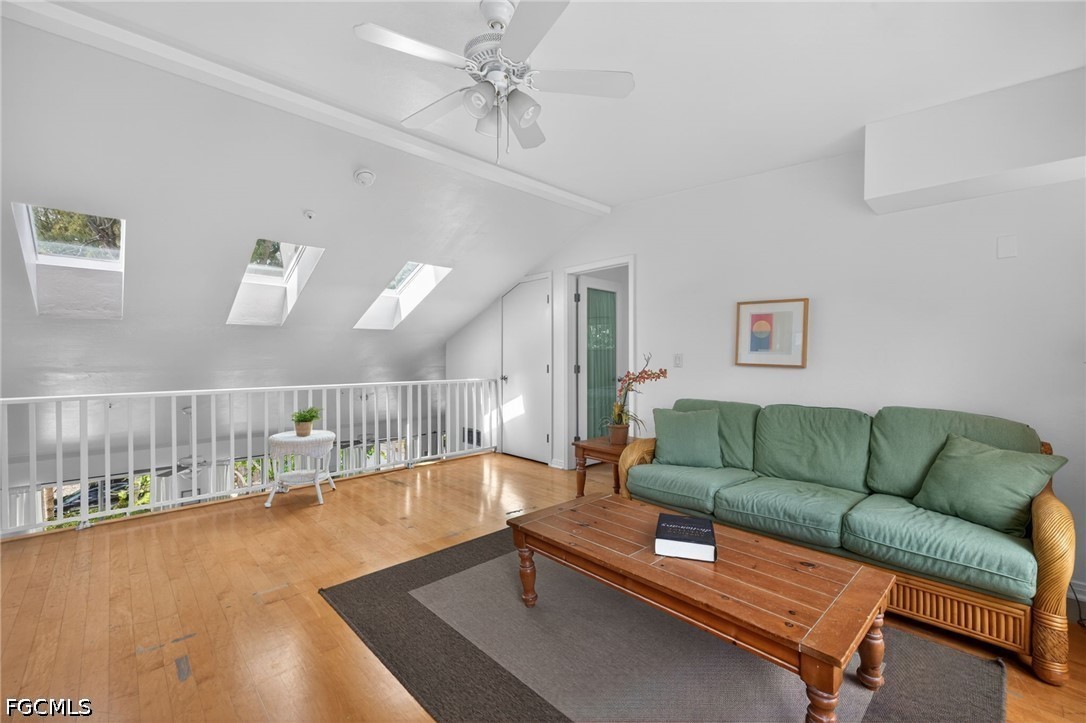 11508 Wightman Ln Property Photo 21