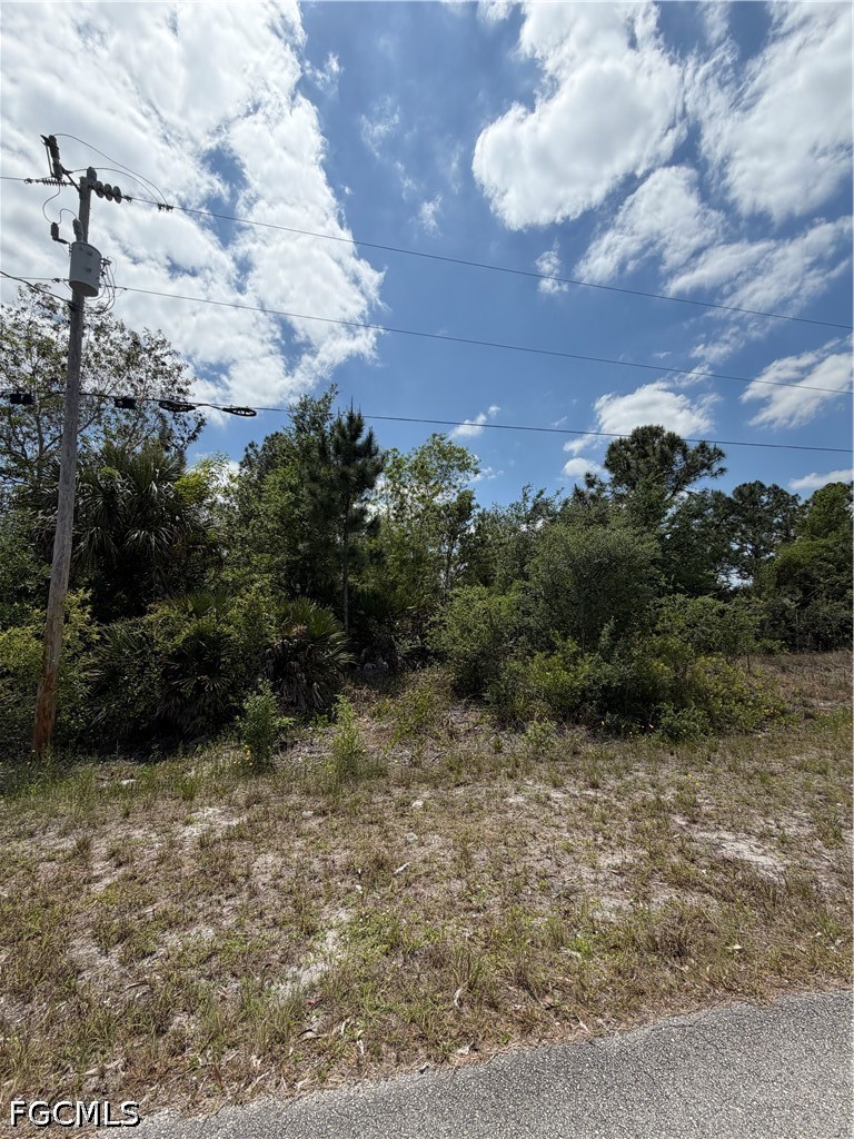 662 Chemstrand ST E Property Photo 1