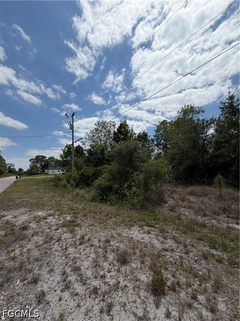 662 Chemstrand St E Property Photo 5