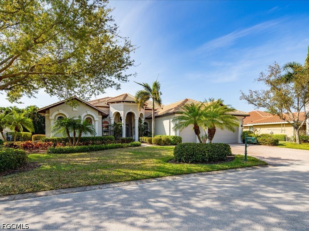 16109 Waterleaf Ln Property Photo 2