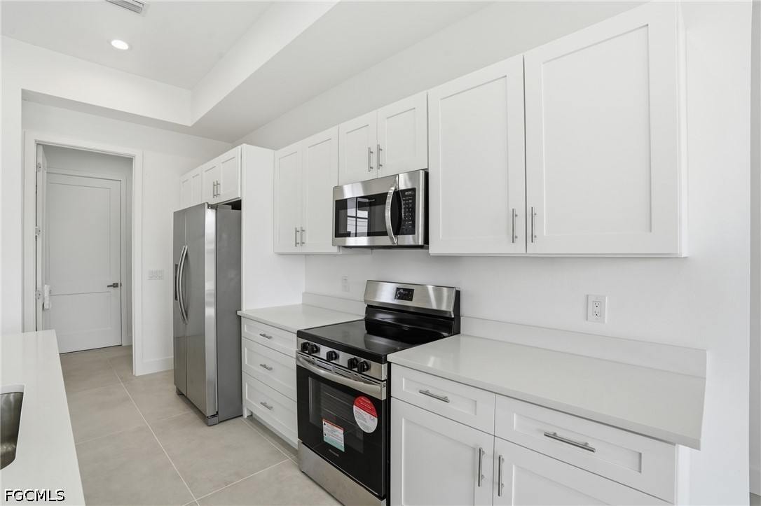 3425 Ne 14th Pl Property Photo 9