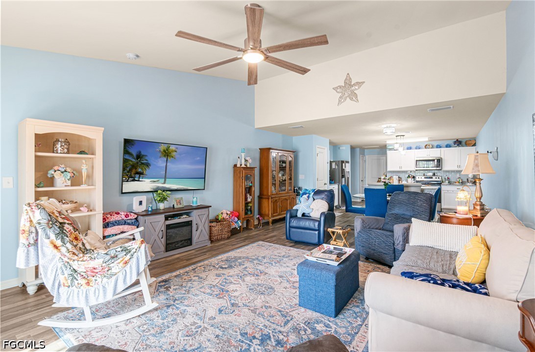9158 Aegean Cir Property Photo 15