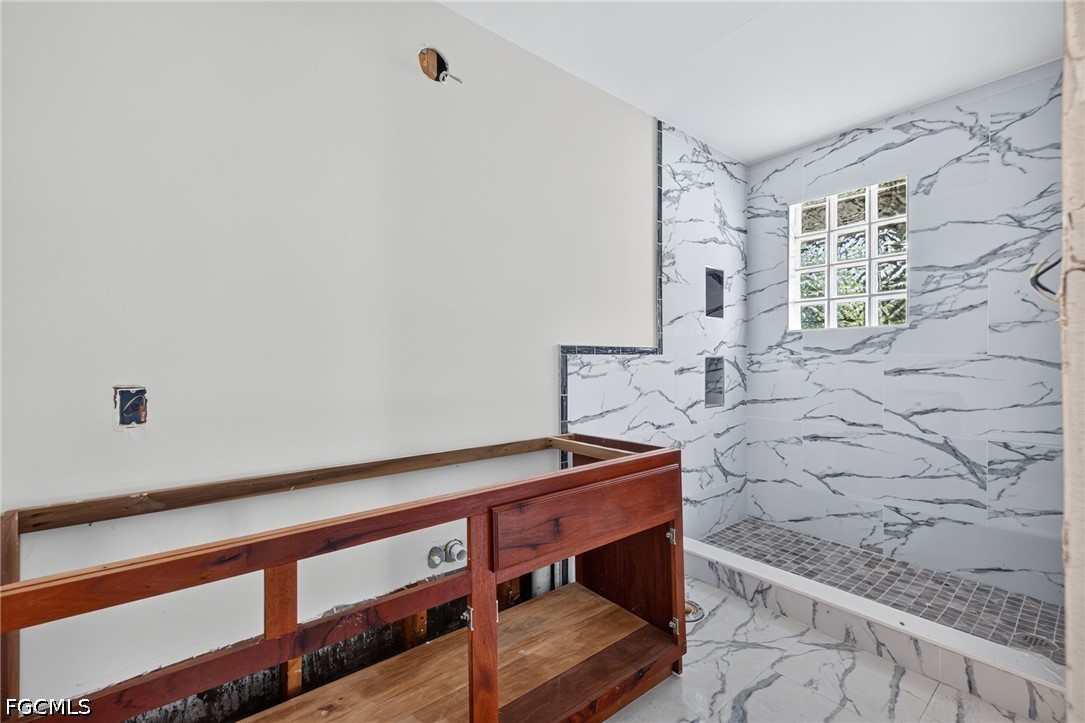 2026017490 Property Photo 18