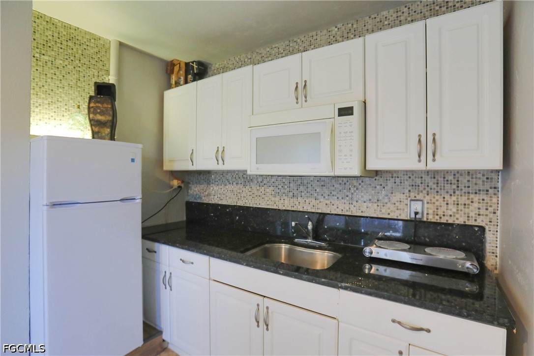 907 Laredo Ave Property Photo 8