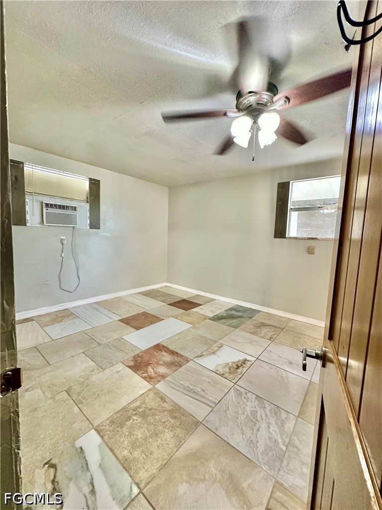 907 Laredo Ave Property Photo 13