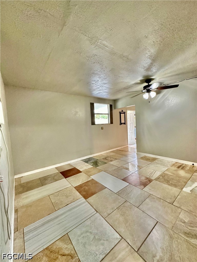 907 Laredo Ave Property Photo 16