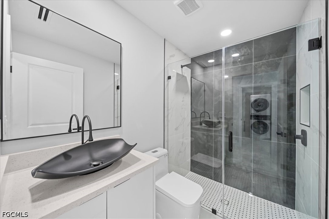 1053 Joponica Ave S Property Photo 12