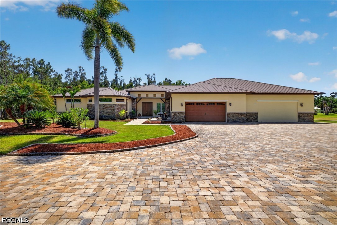 15860 Glendale LN Property Photo 1