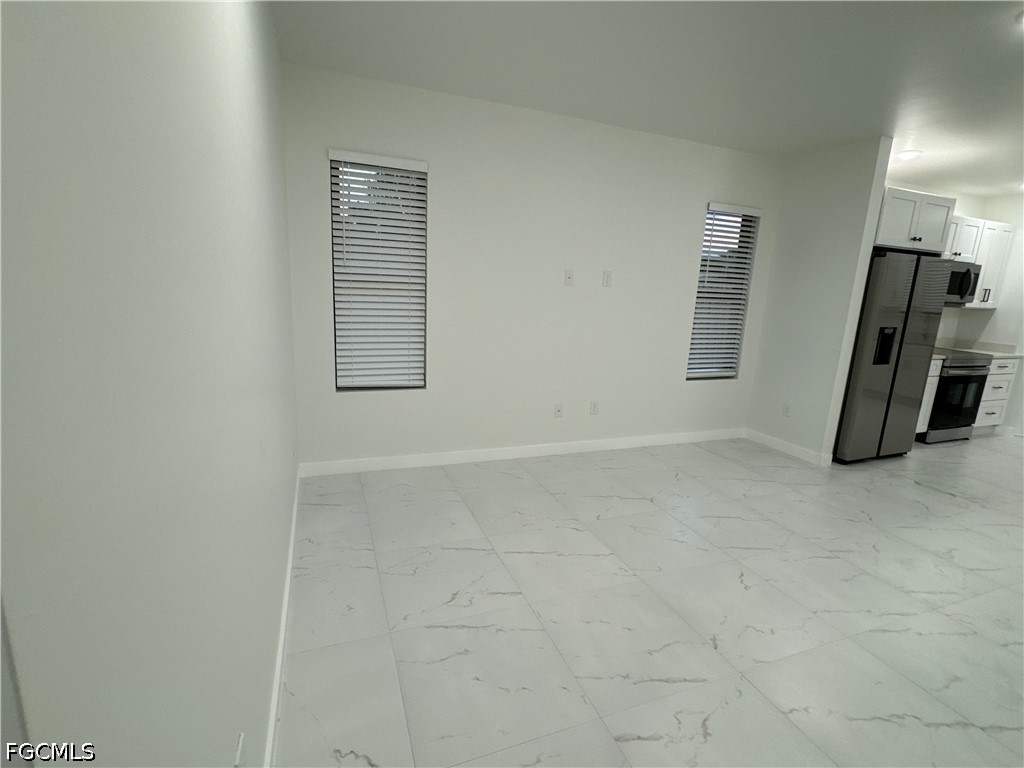 1775 Glenway Ct Property Photo 3