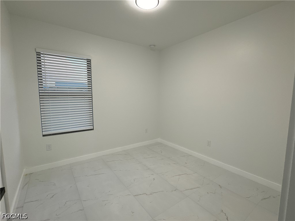 1775 Glenway Ct Property Photo 5