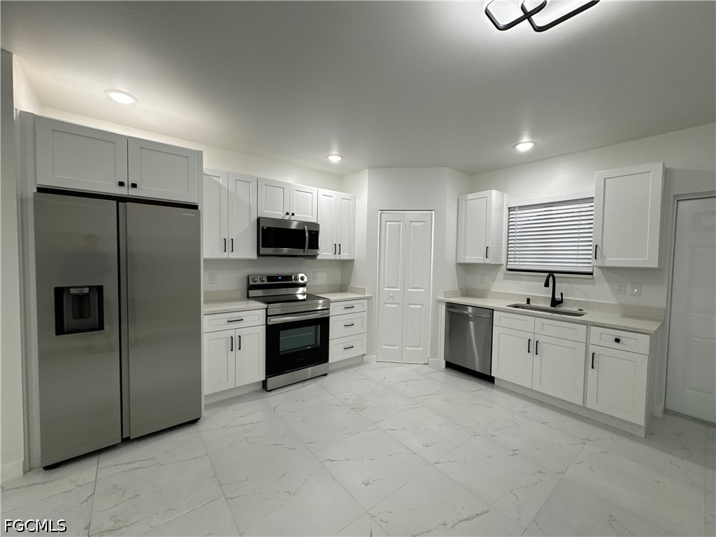 1775 Glenway Ct Property Photo 8