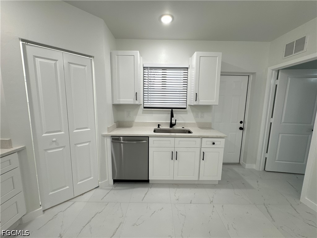 1775 Glenway Ct Property Photo 9
