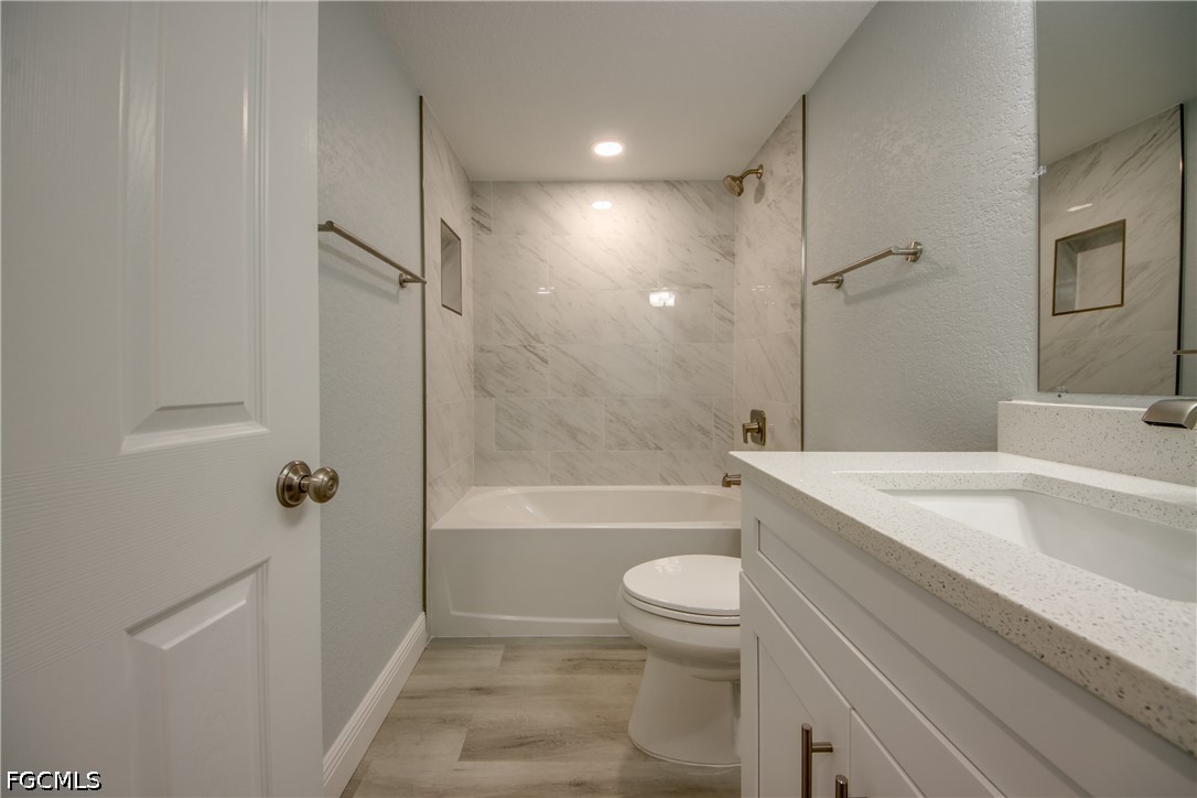 16881 Davis Rd 116 Property Photo 24