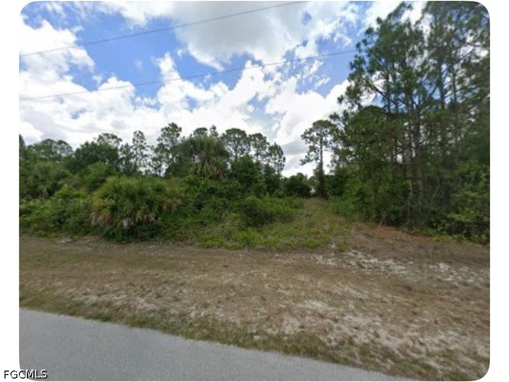 1039 Binkley ST E Property Photo 1