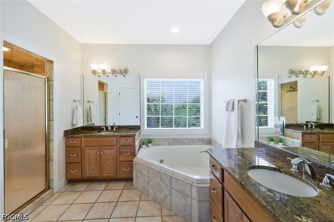 2130 Sunset Cir Property Photo 24
