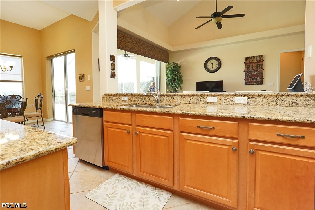 9116 Links Dr Property Photo 10