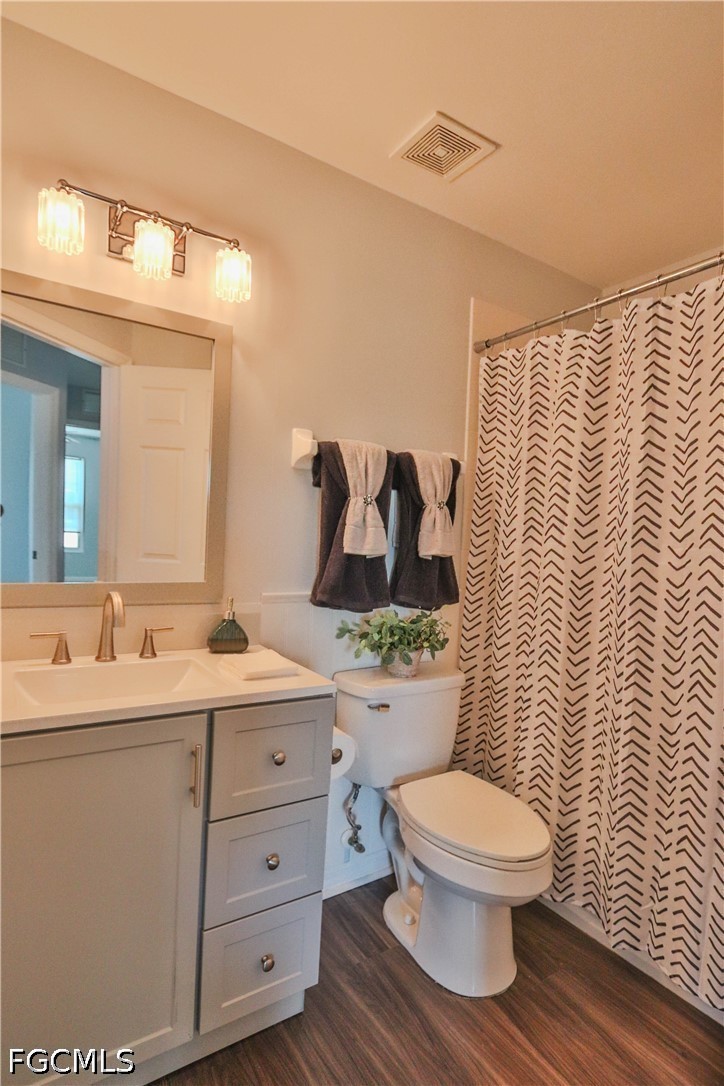 3630 Pine Oak Cir 105 Property Photo 17