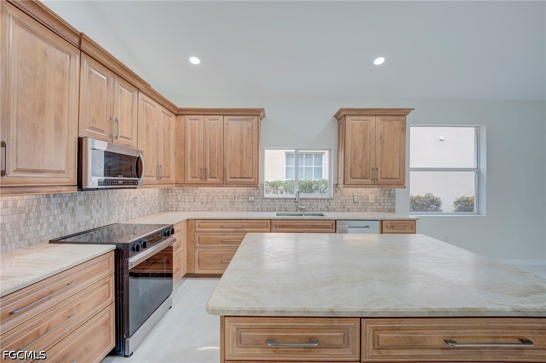 2641 Bellingham Ct Property Photo 13
