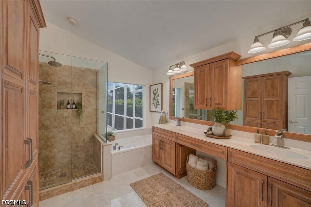 2641 Bellingham Ct Property Photo 23