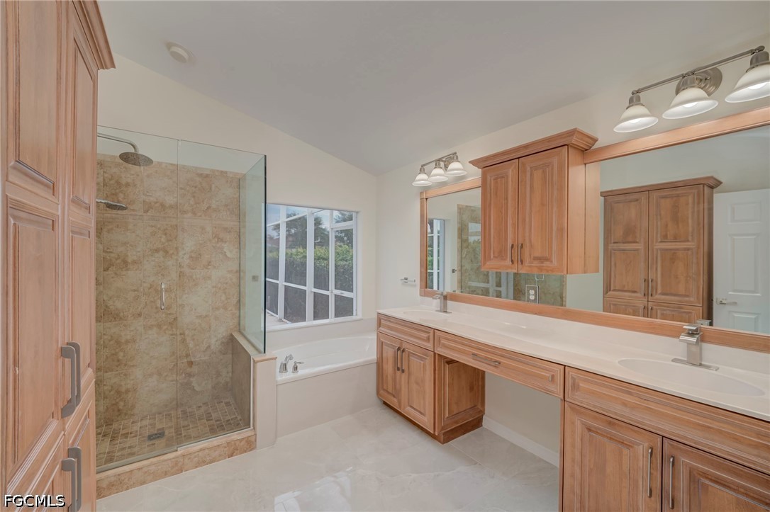 2641 Bellingham Ct Property Photo 24