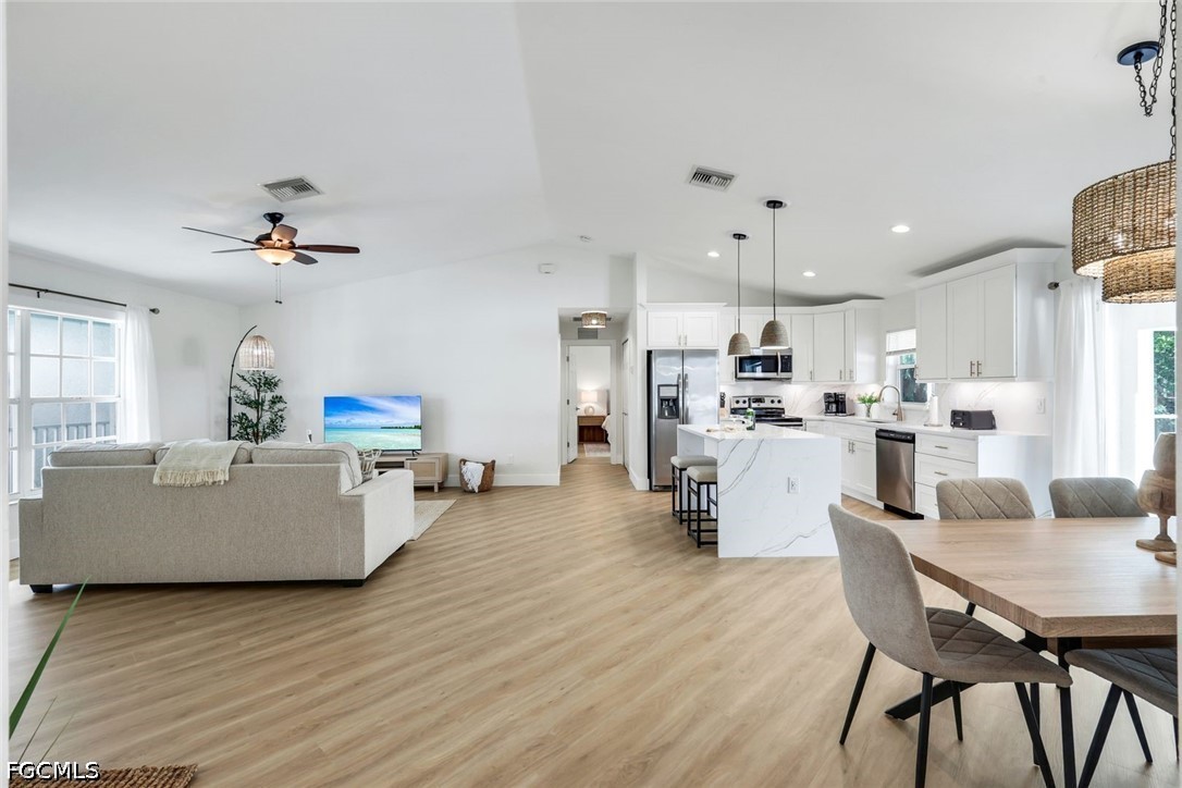 3322 Oasis Blvd Property Photo 15