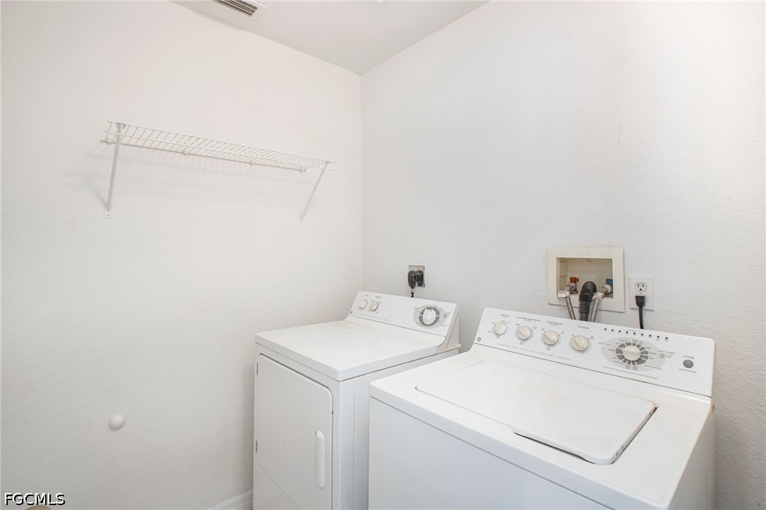 5333 Sw 16th Pl Property Photo 29