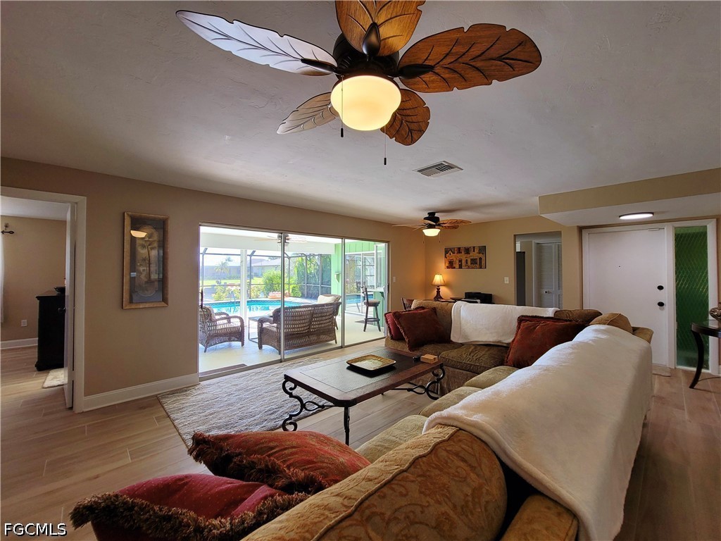4815 Sorrento Ct Property Photo 23