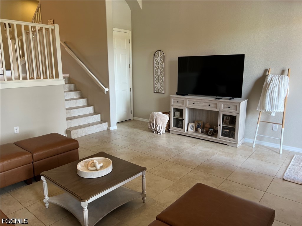 11875 Izarra Way 8711 Property Photo 4