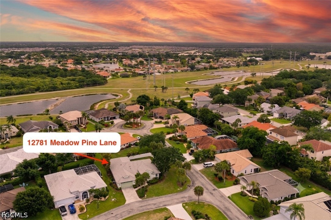 12781 Meadow Pine Ln Property Photo 3