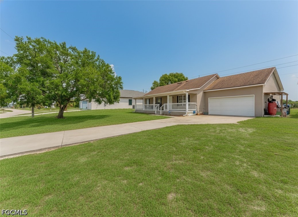 1500 Jay Ter Property Photo 2